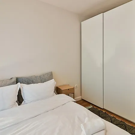Cosy Stylish 1br & Wi-fi 아파트 바르나